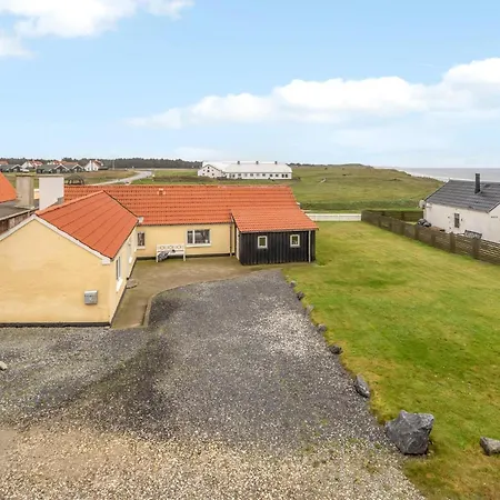 3 Bedroom Awesome In